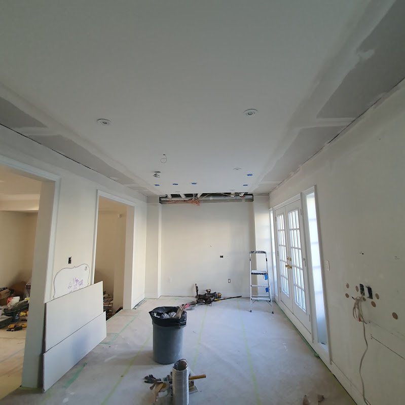 Kitchen before renovation in Richmond Hill showing outdated layout and finishes
