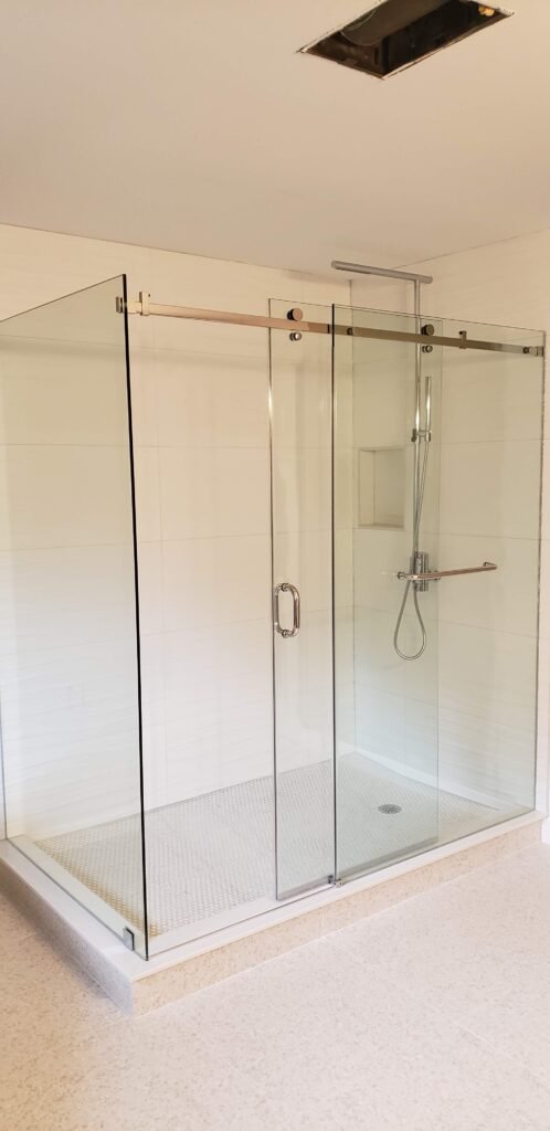 Completed bathroom renovation project in Thornhill by David Reno