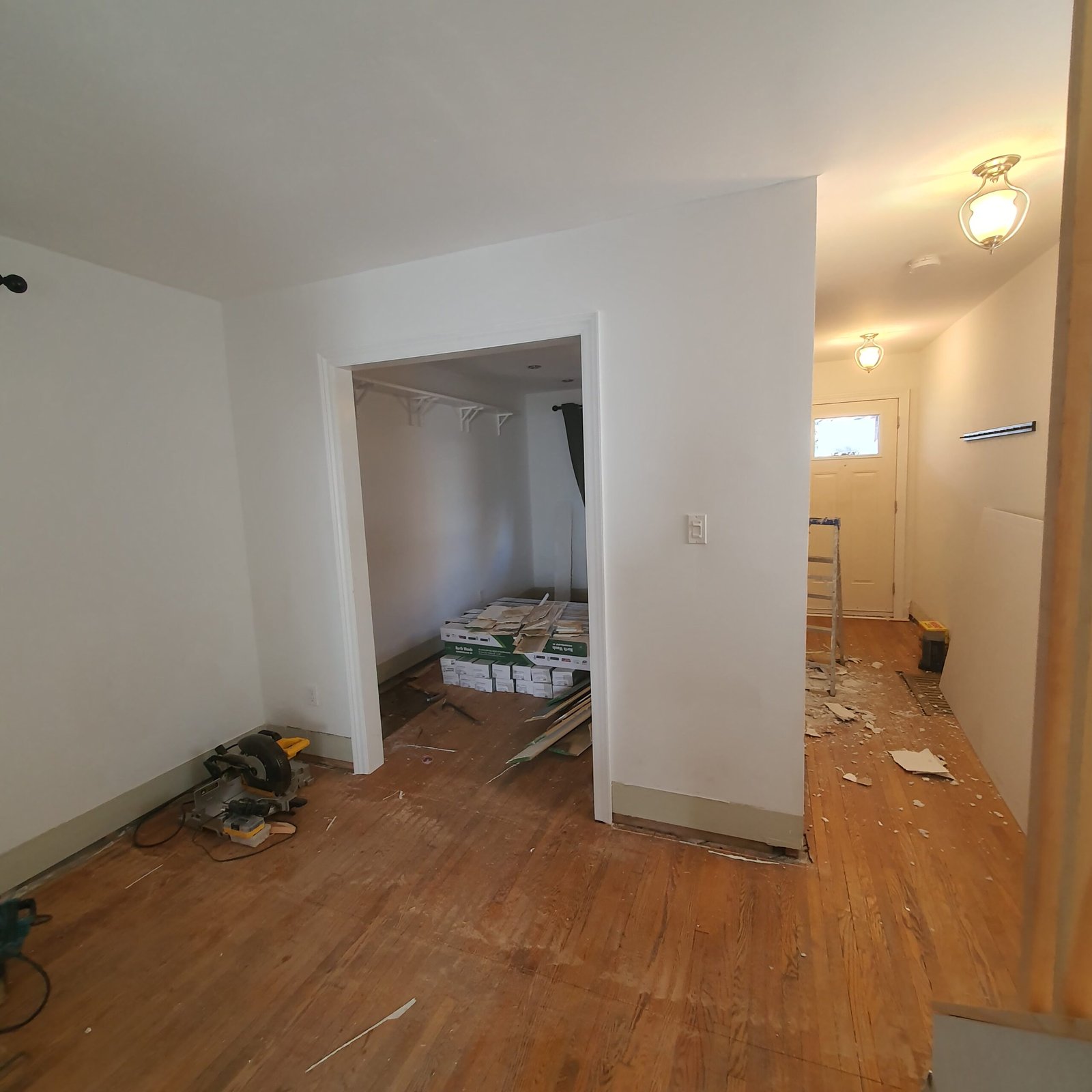 Bathroom before renovation in Thornhill showing outdated fixtures and layout
